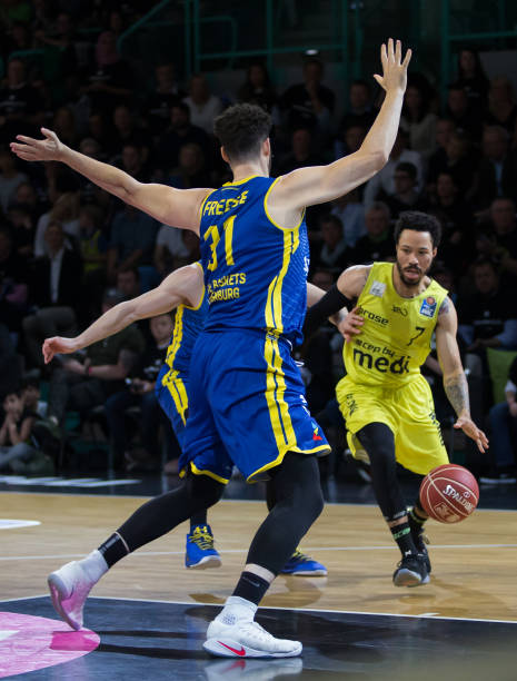 显然还有提 显然还有提