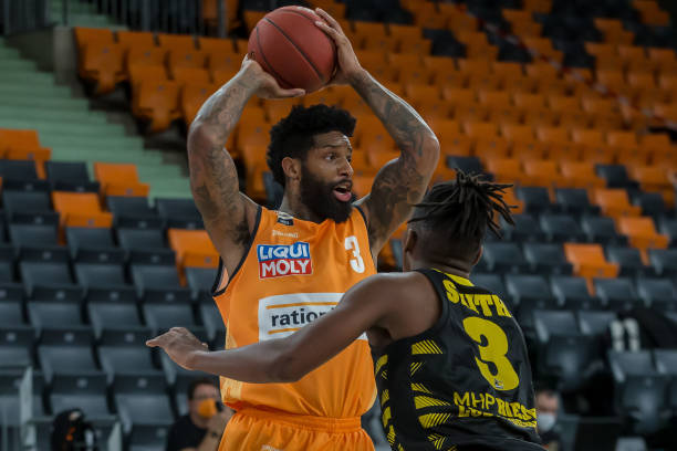 关注埃基蒂 关注埃基蒂